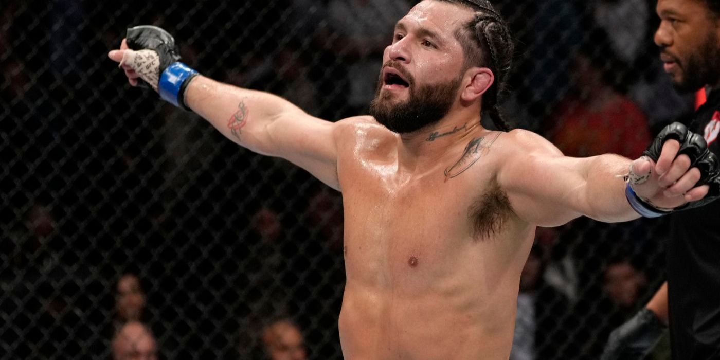 Jorge Masvidal spreading his arms on the ring.