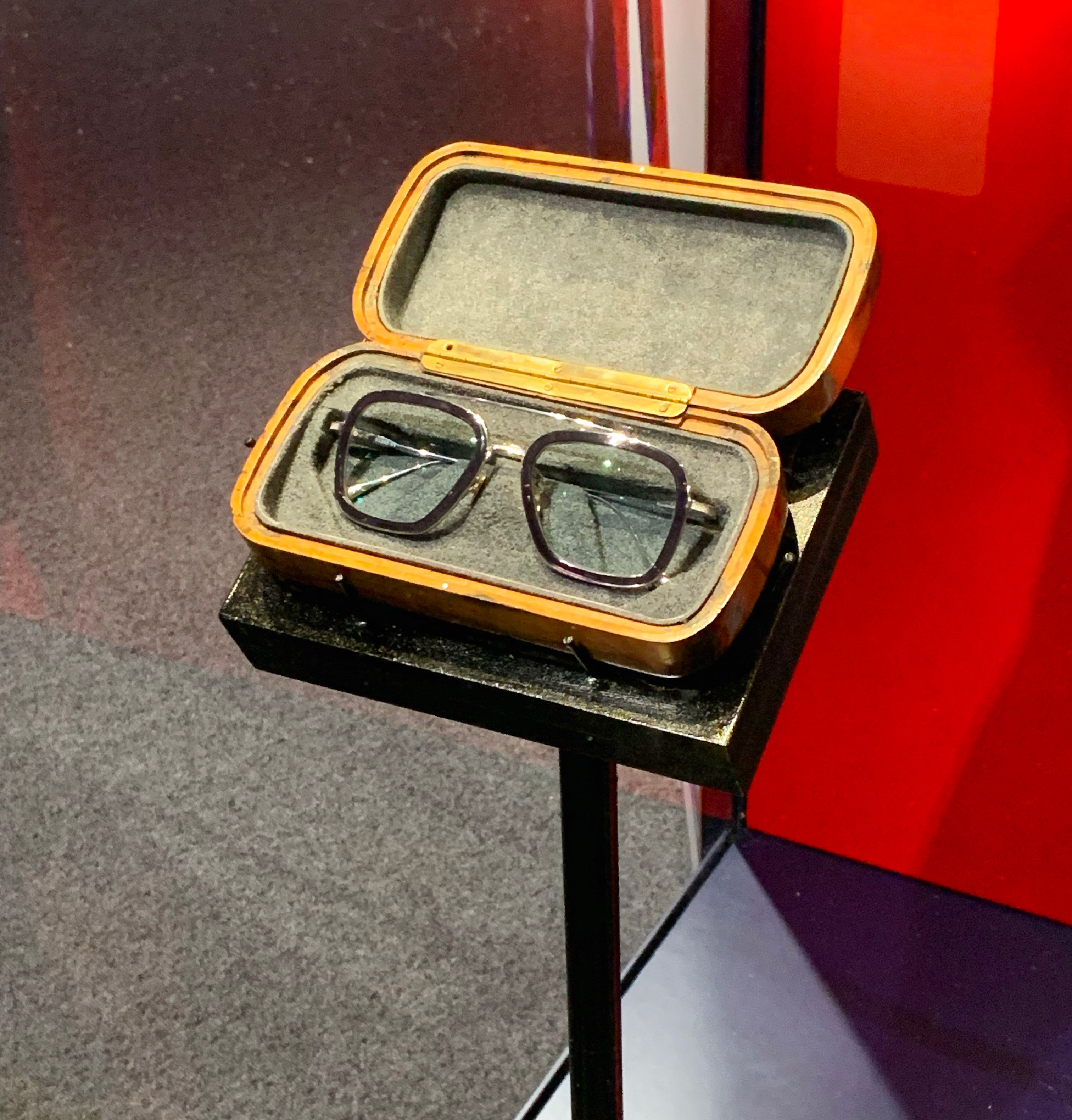 Spider-Man-Far-From-Home-EDITH-Glassess-SDCC-Museum