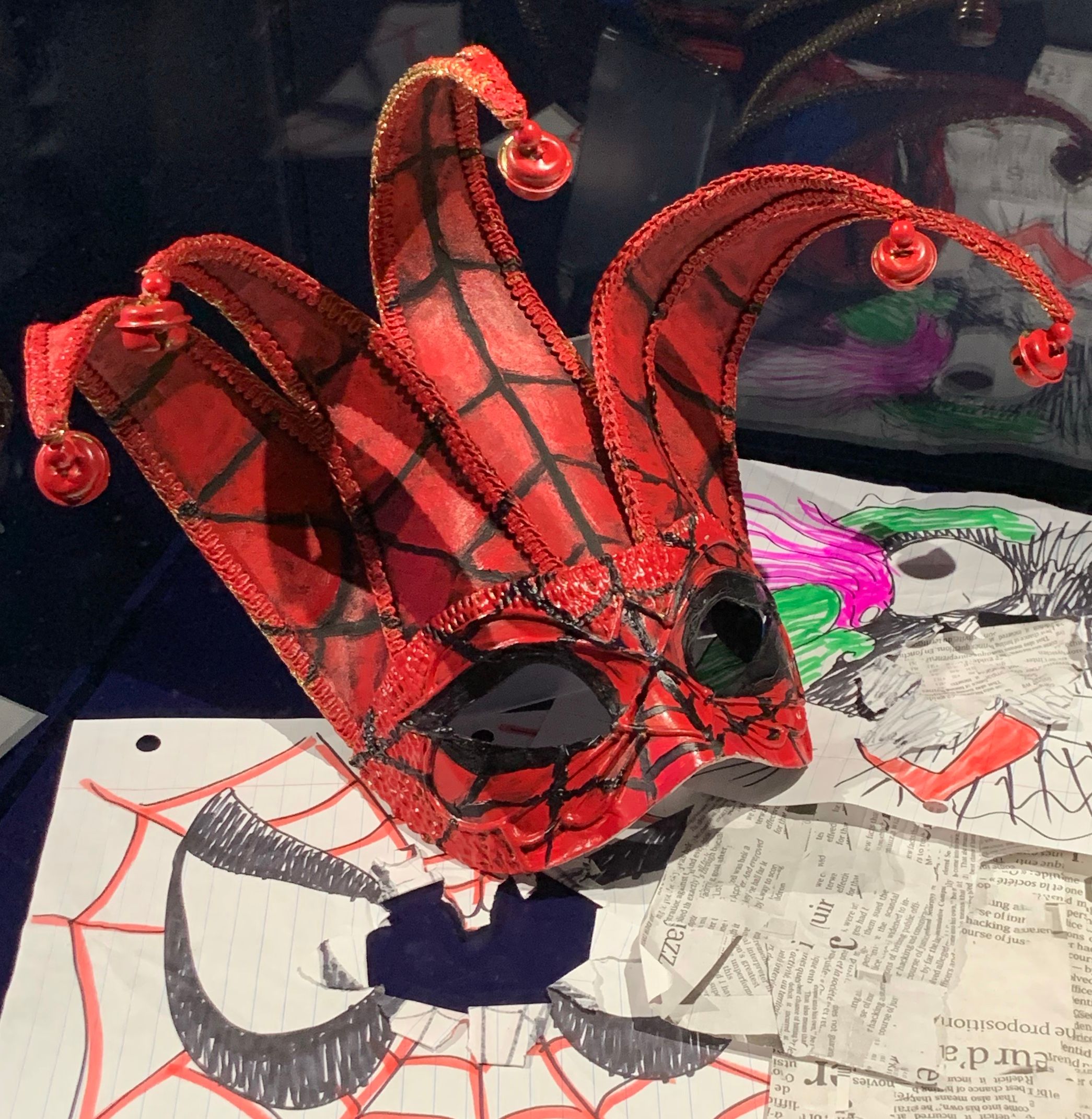 Spider-Man-Far-From-Home-Jester-Mask-Close-Up-Credits-Spider-Man-Exhibit-SDCC