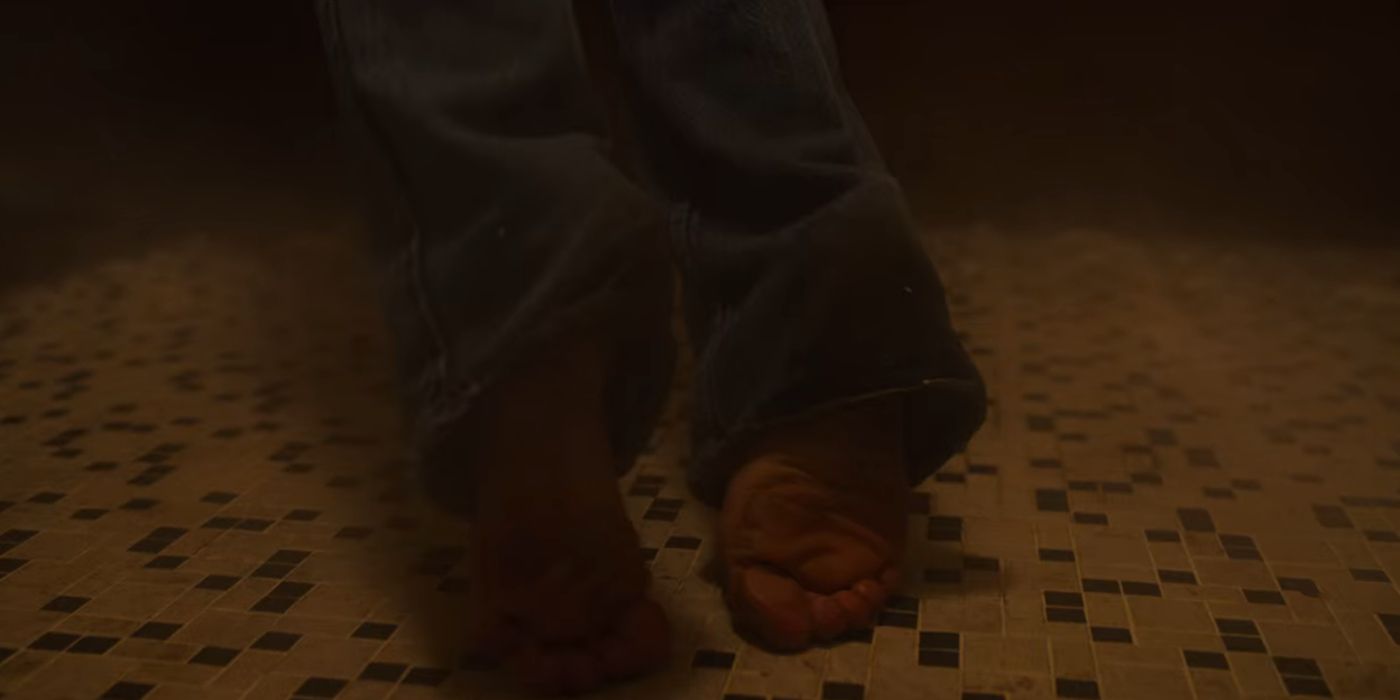 Stranger Things Billy's feet drag across the floor