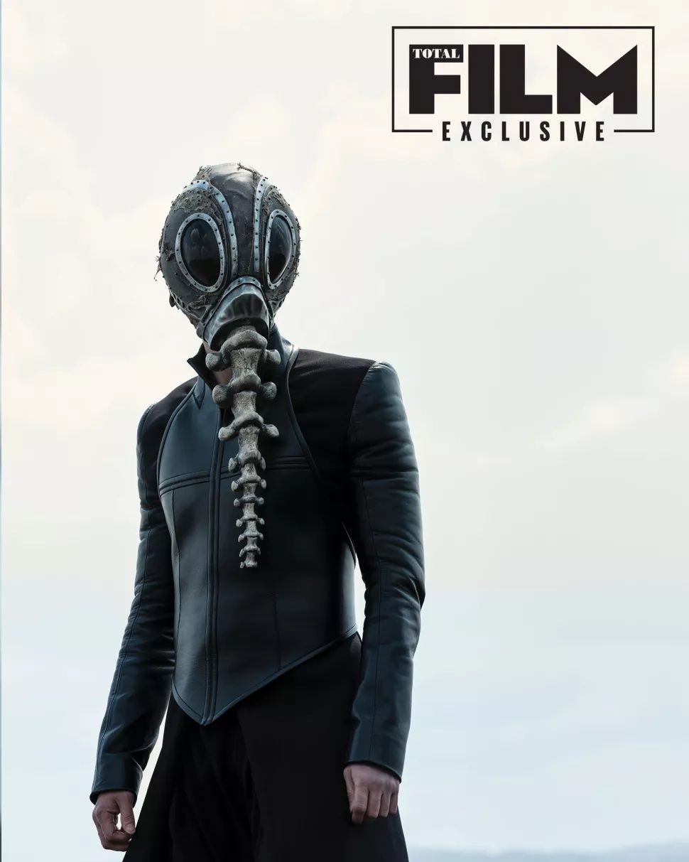 New The Sandman Show Image Reveals Detailed Look At Helmet of Dreams