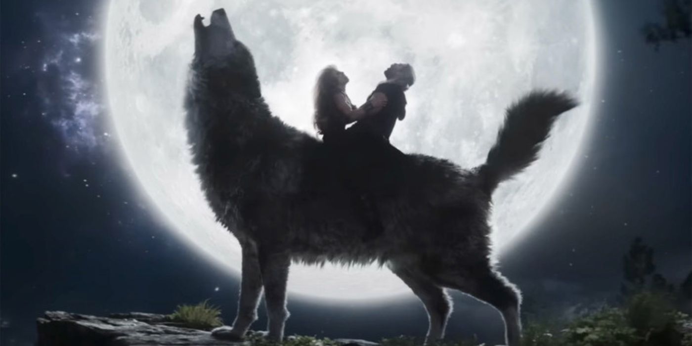 Thor Wolf Woman and a She Wolf howling at the moon together in Love and Thunder