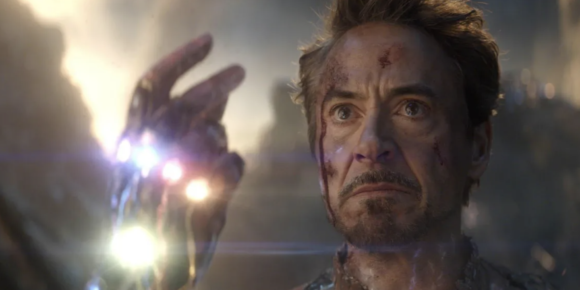 Tony Stark Snapping His Fingers With The Nano Gauntlet in Avengers: Endgame