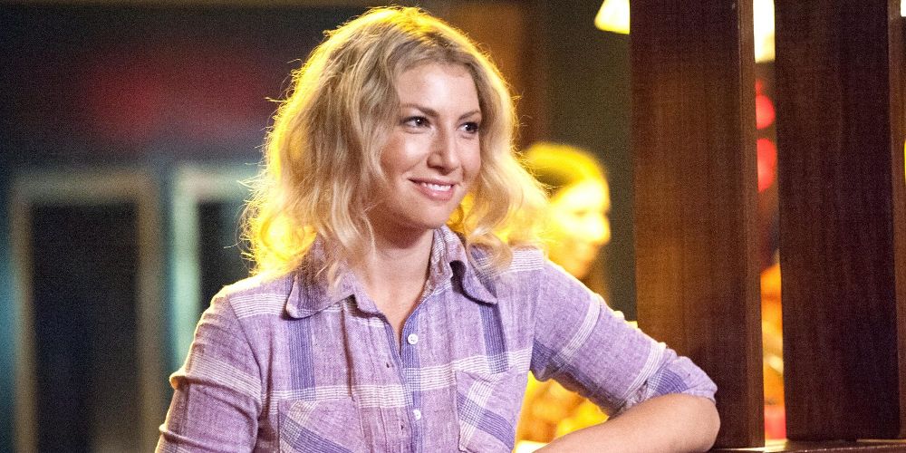 ari-graynor-im-dying-up-here