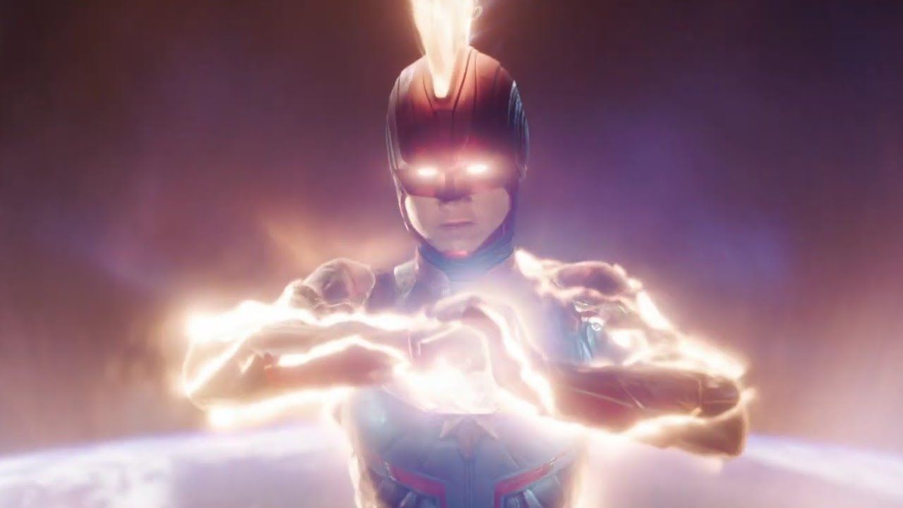 Captain Marvel taunts Ronan&rsquo;s fleet.