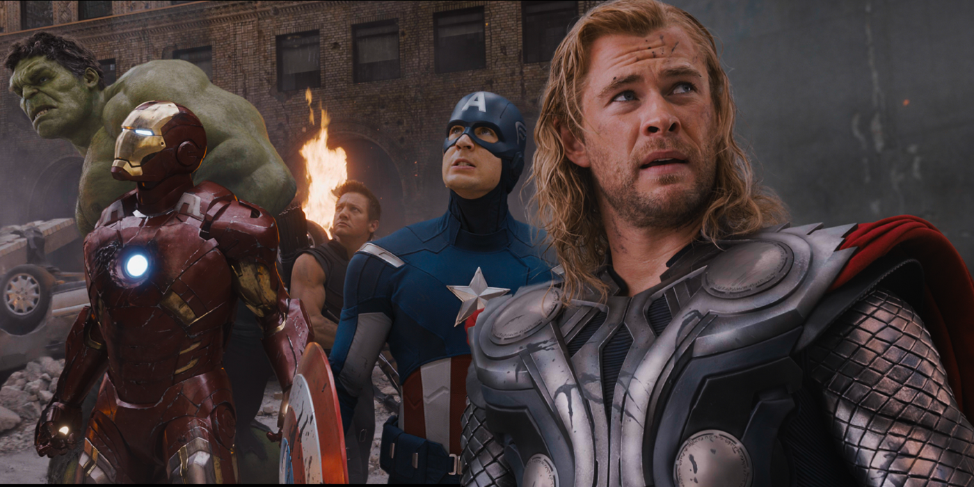 Thor standing next to Iron Man, Hulk , Captain America in The Avengers (2012)