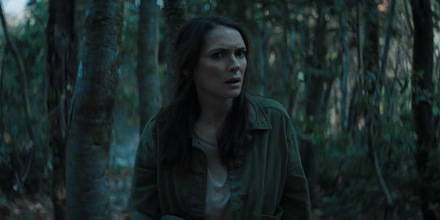 Winona Ryder Is Left Alone In Gone In The Night [EXCLUSIVE CLIP]