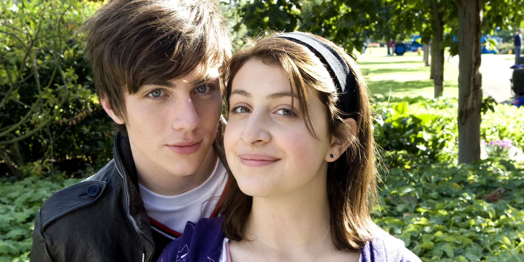 Aaron Taylor Johnson posing with his girlfriend in Angus Thongs And Perfect Snogging Cropped