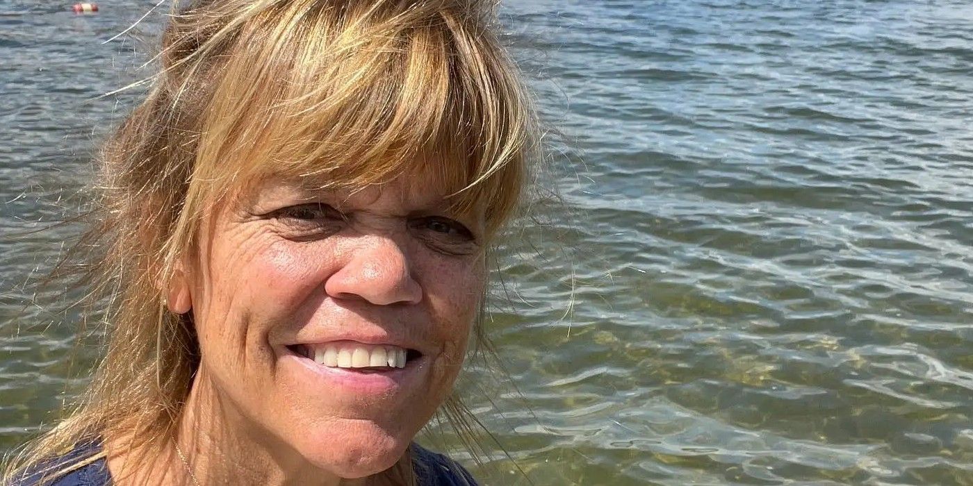 Amy Roloff of Little People Big World by the sea