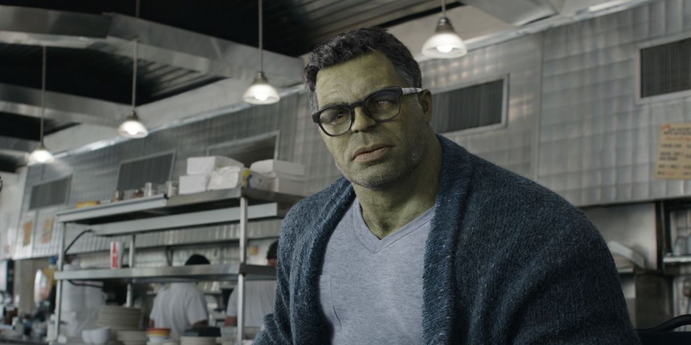 Professor Hulk talking in a cafe in Avengers Endgame 