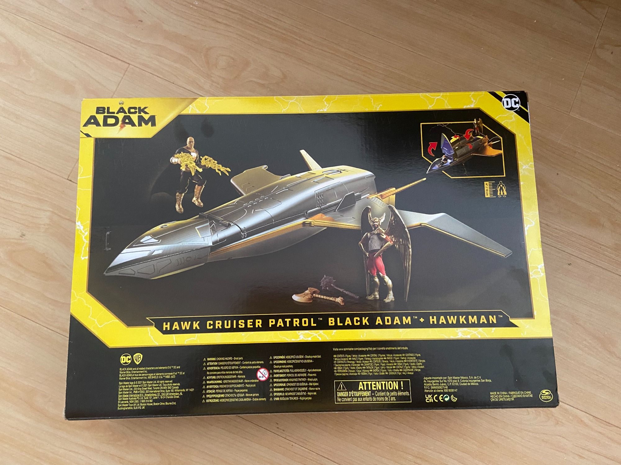 Black Adam Spin Master Hawk Cruiser in packaging (back)