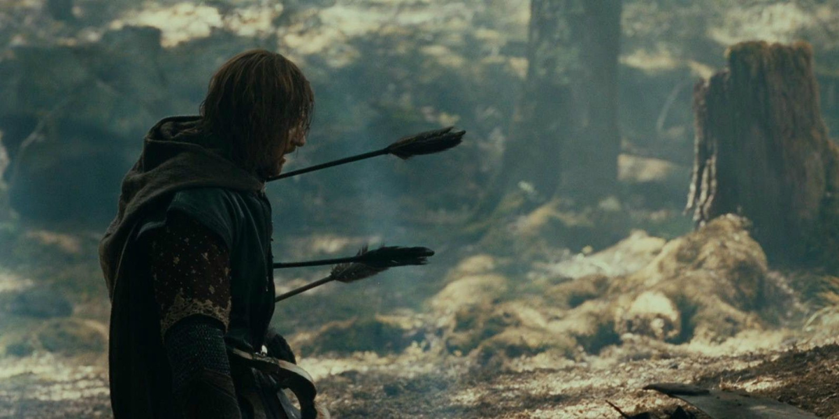 Boromir dies in Fellowship of the ring