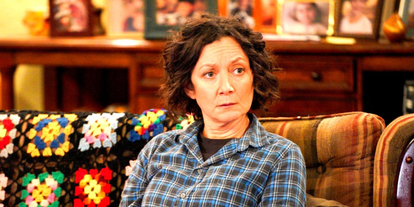 Darlene parece desamparada na quarta temporada de The Conners