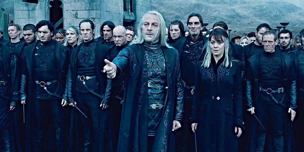 Death Eaters standing together in the Battle of Hogwarts in Harry Potter 8 