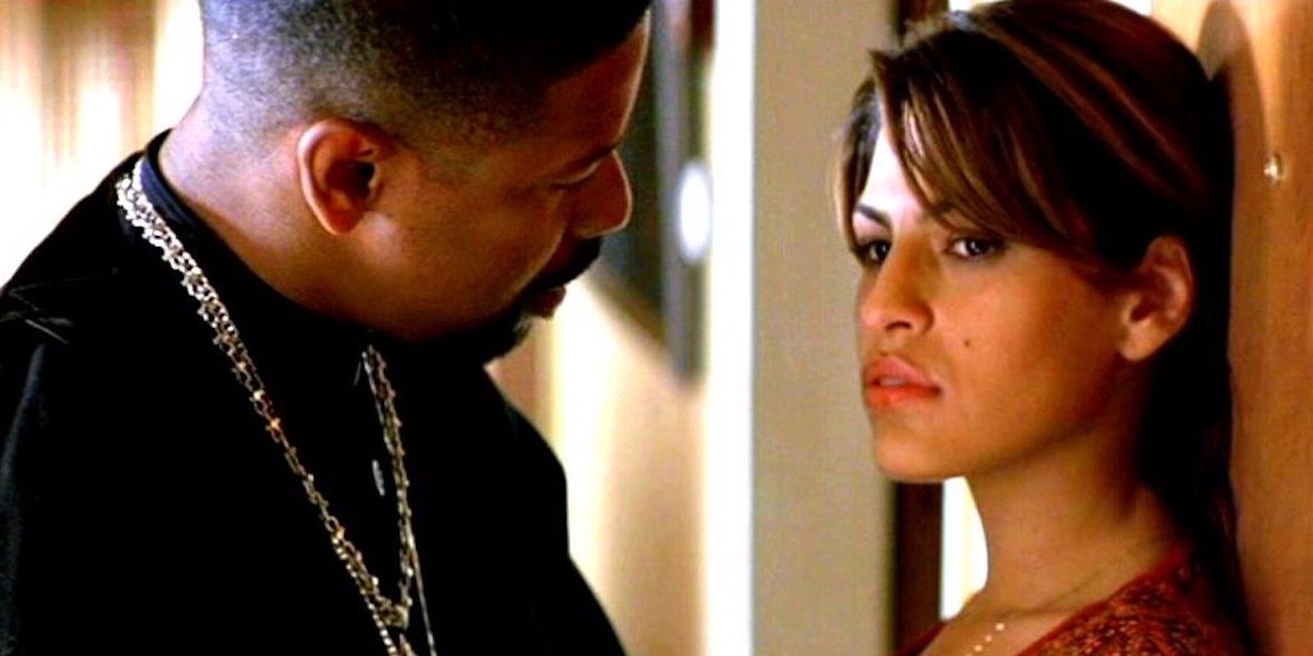 Denzel Washington talks to Eva Mendes in Training Day