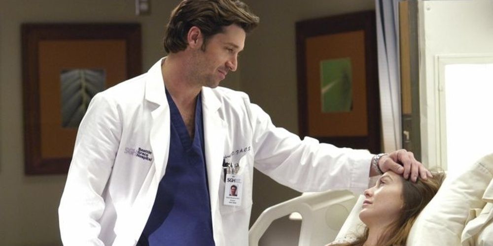 Derek visits Meredith at the hospital in Grey's Anatomy 