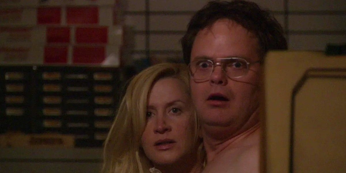 Dwight e Angela chocados e nus em The Office