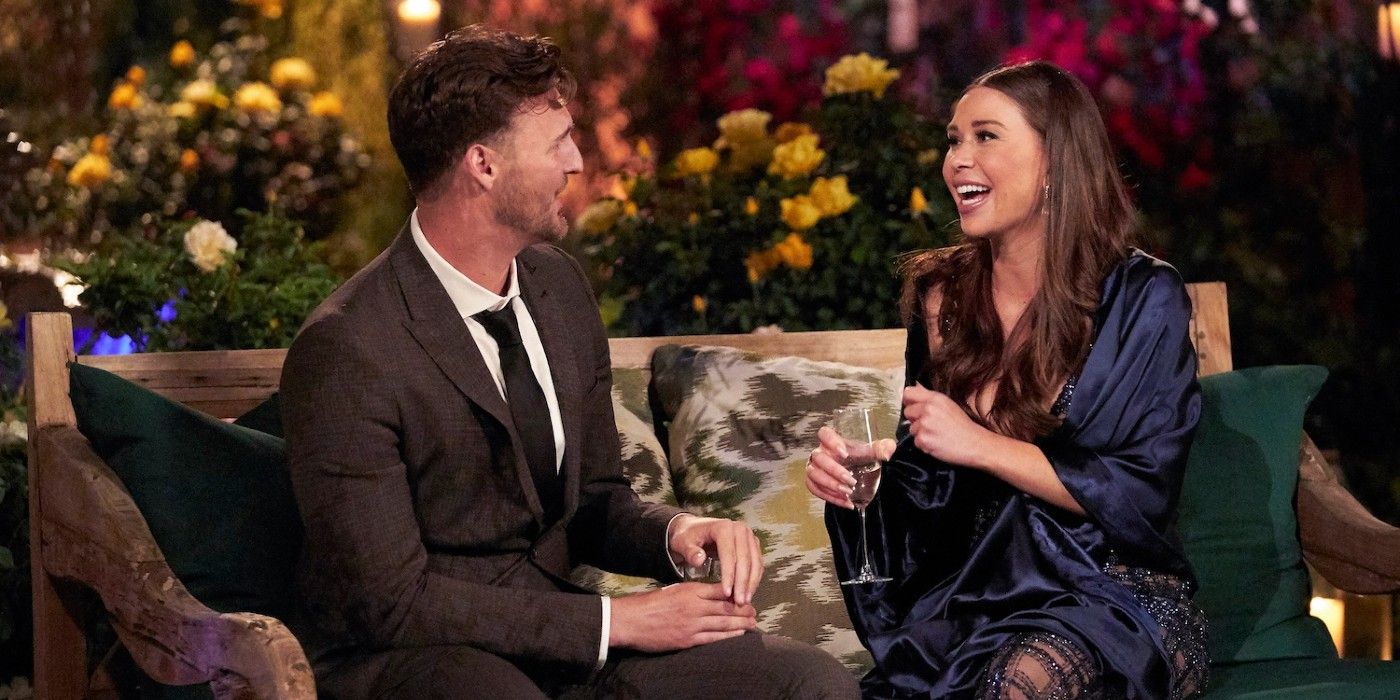 The Bachelorette: Why Gabby Never Planned To Give Logan Hometown Date