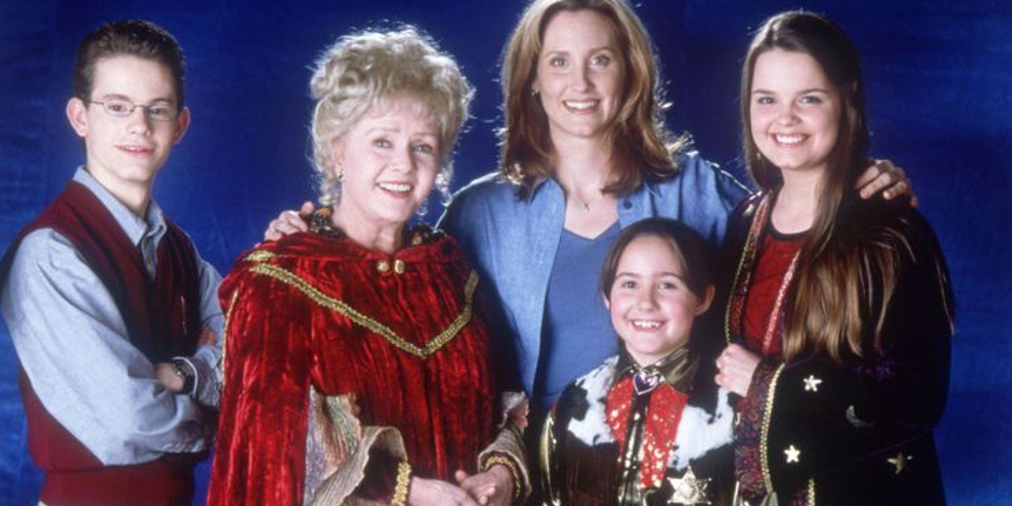 Dylan, Aggie, Gwen, Sophie, and Marnie from Halloweentown