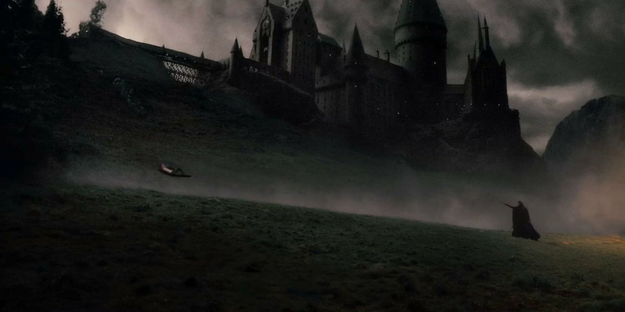 Harry duels Snape in Harry Potter & The Half-Blood Prince
