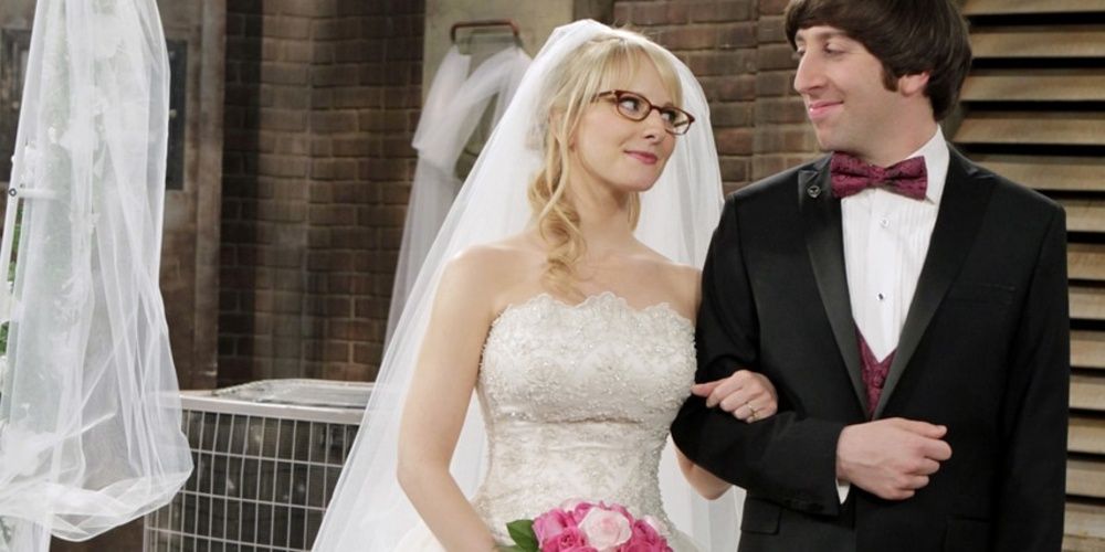 Howard and Bernadette getting married in The Big Bang Theory