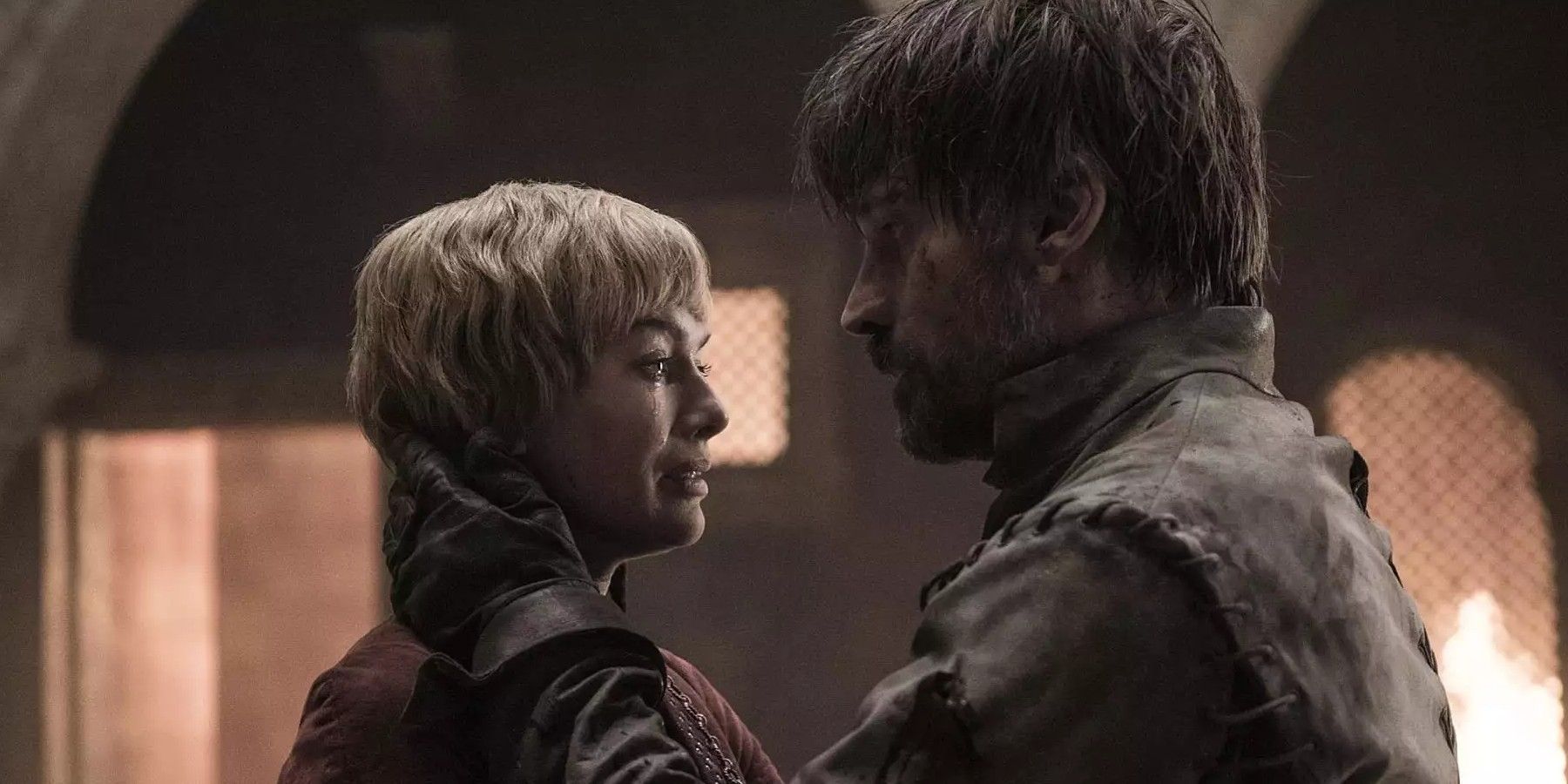 Jaime and Cersei embrace before their death in Game of Thrones