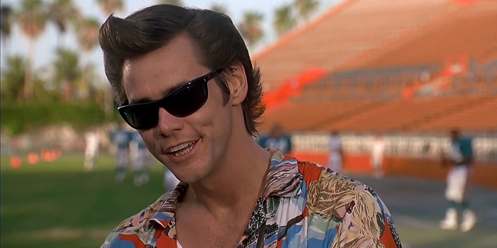 Jim Carrey wearing sunglasses in Ace Ventura Pet Detective