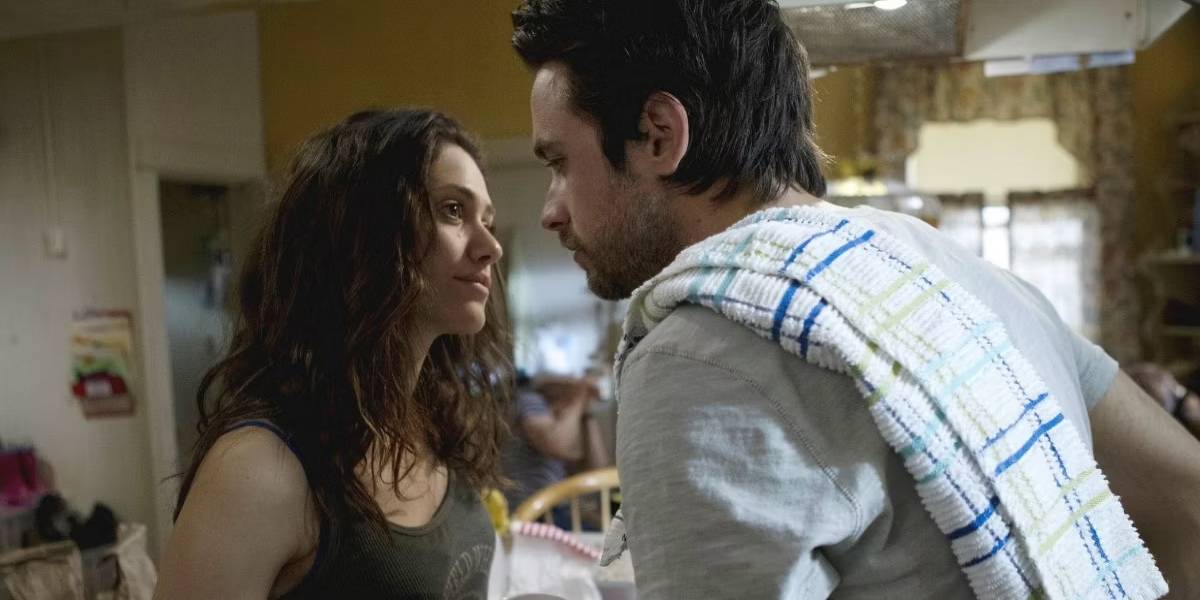 Jimmy e Fiona brigando em um episódio de Shameless.