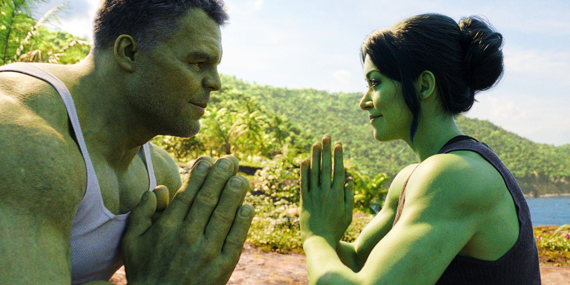 Mark Ruffalo as Hulk and Tatiana Maslany as She-Hulk facing each other