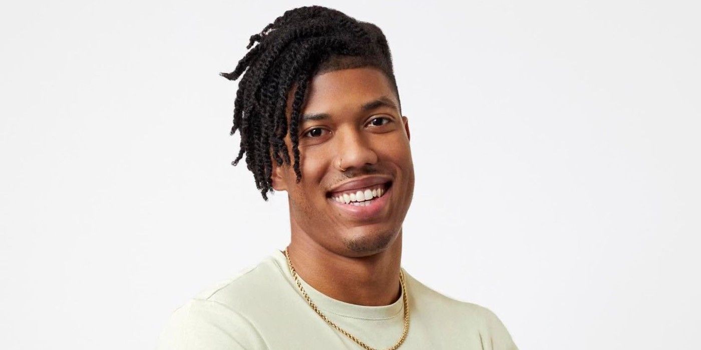 Nate Mitchell on The Bachelorette smiling white background