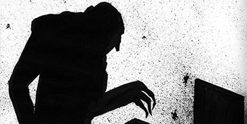 How Count Orlok Uses Shadows In Nosferatu, Explained