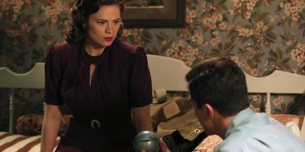 Peggy talking to Howard Stark in Agent Carter