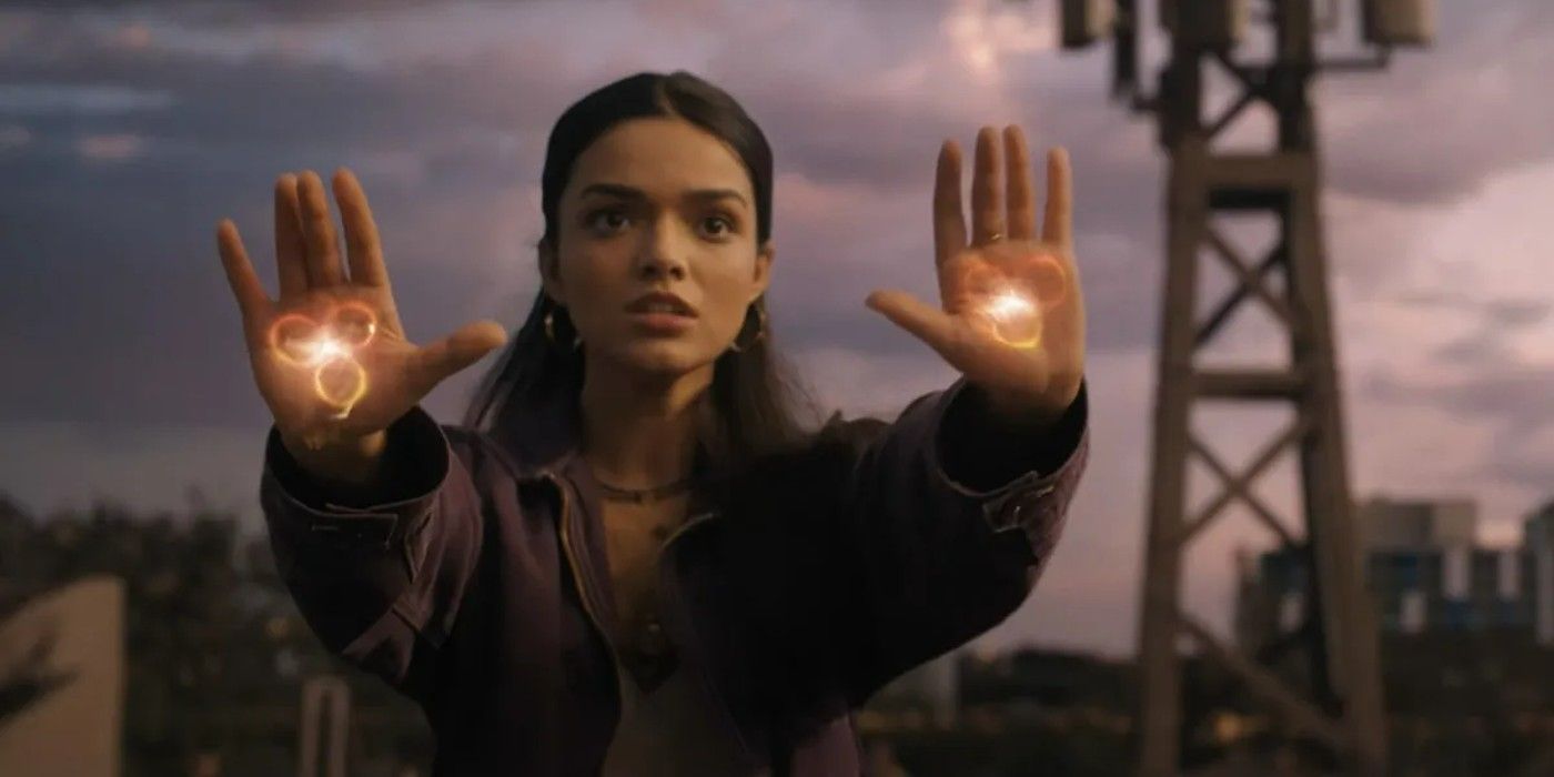 Rachel Zegler in Shazam! Fury of the Gods displaying her powers