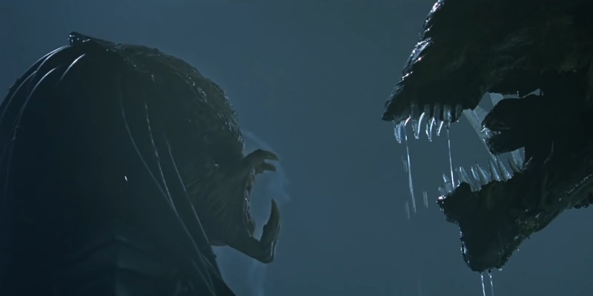 Scar confronting the Xenomorph Queen in Alien Vs. Predator (2004)
