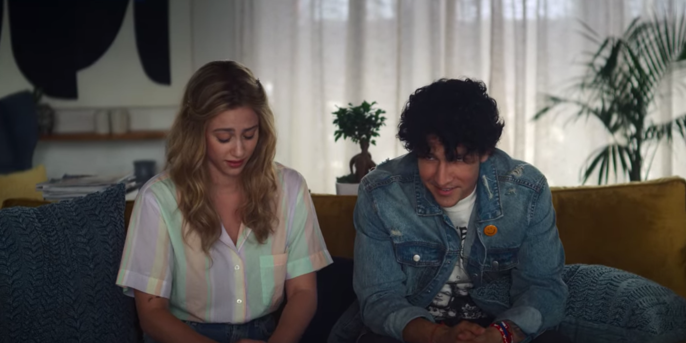 Natalie talking to Gabe in Look Both Ways