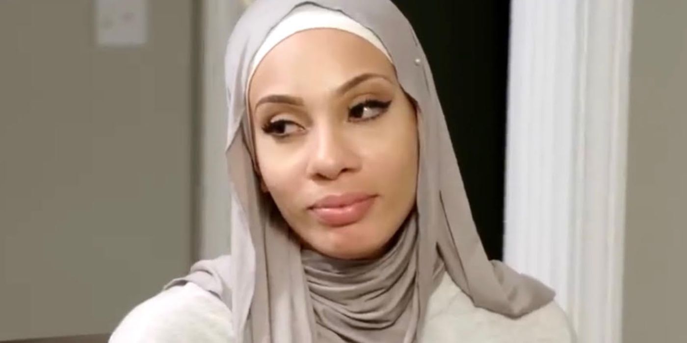 Shaeeda usando um hajib cinza em 90 Day Fiancé