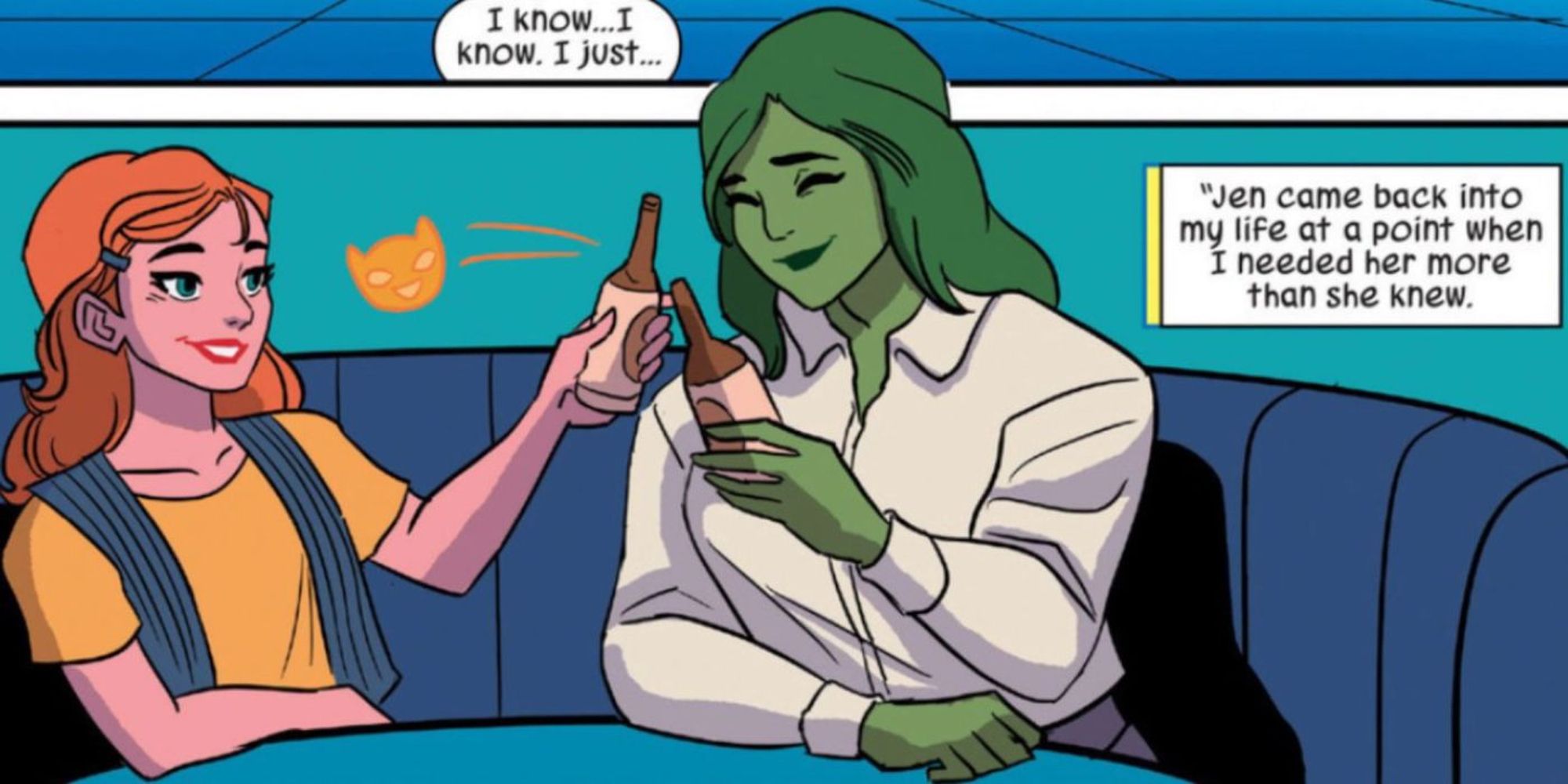 She-Hulk e Hellcat compartilhando uma bebida em quadrinhos She-Hulk