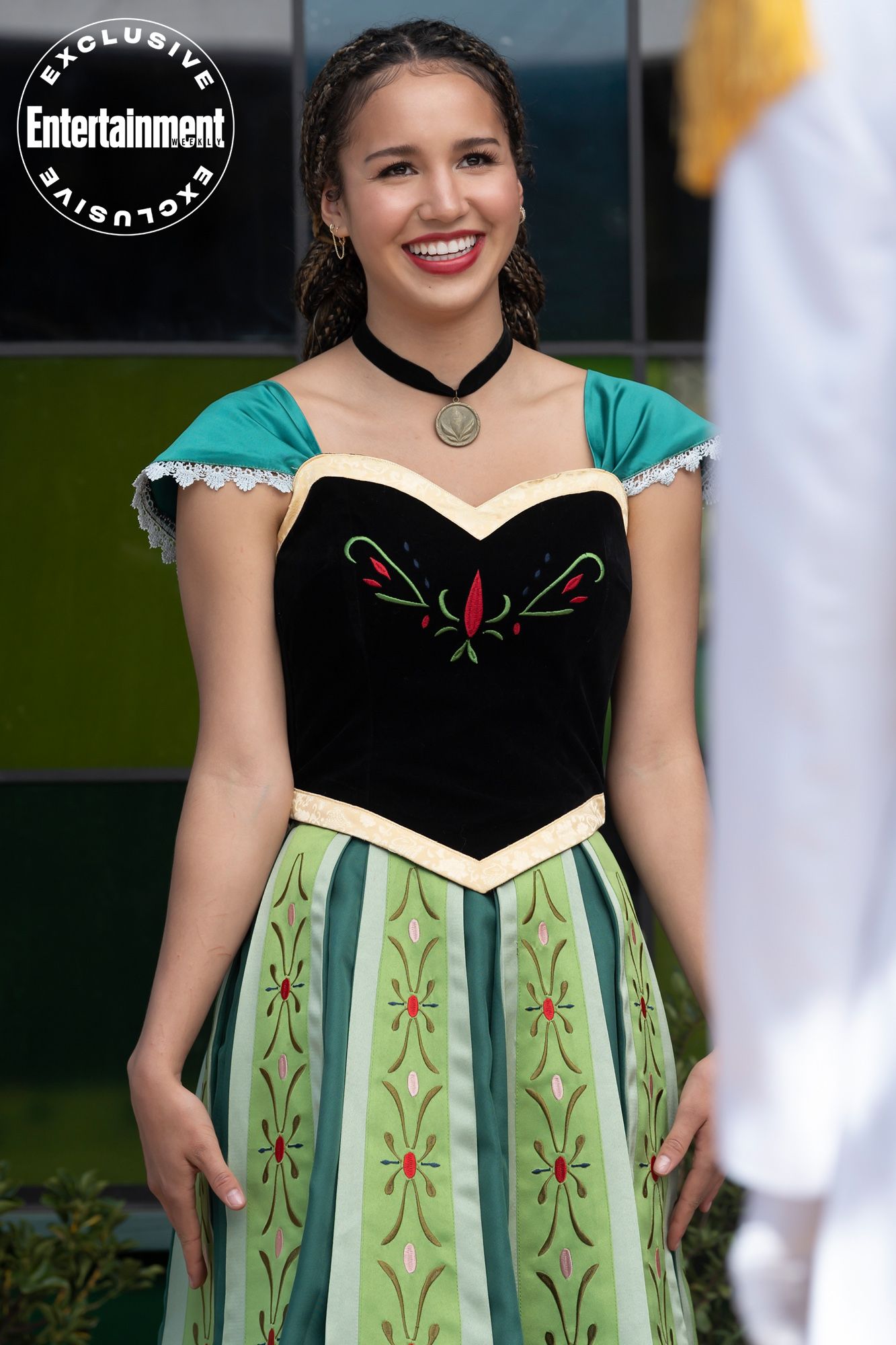 HSMTMTS Season 3 Images Give Up Close Look At Frozen Musical Costumes