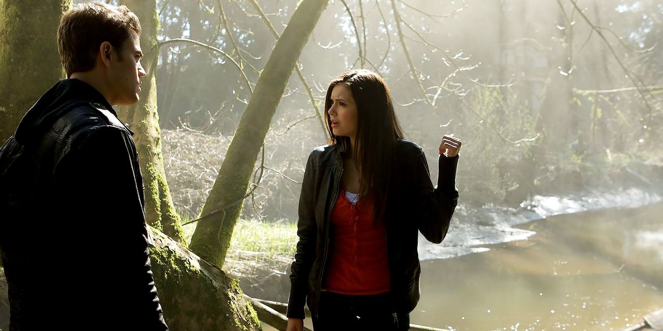 Stefan and Elena meeting at the graveyard in the TVD pilot
