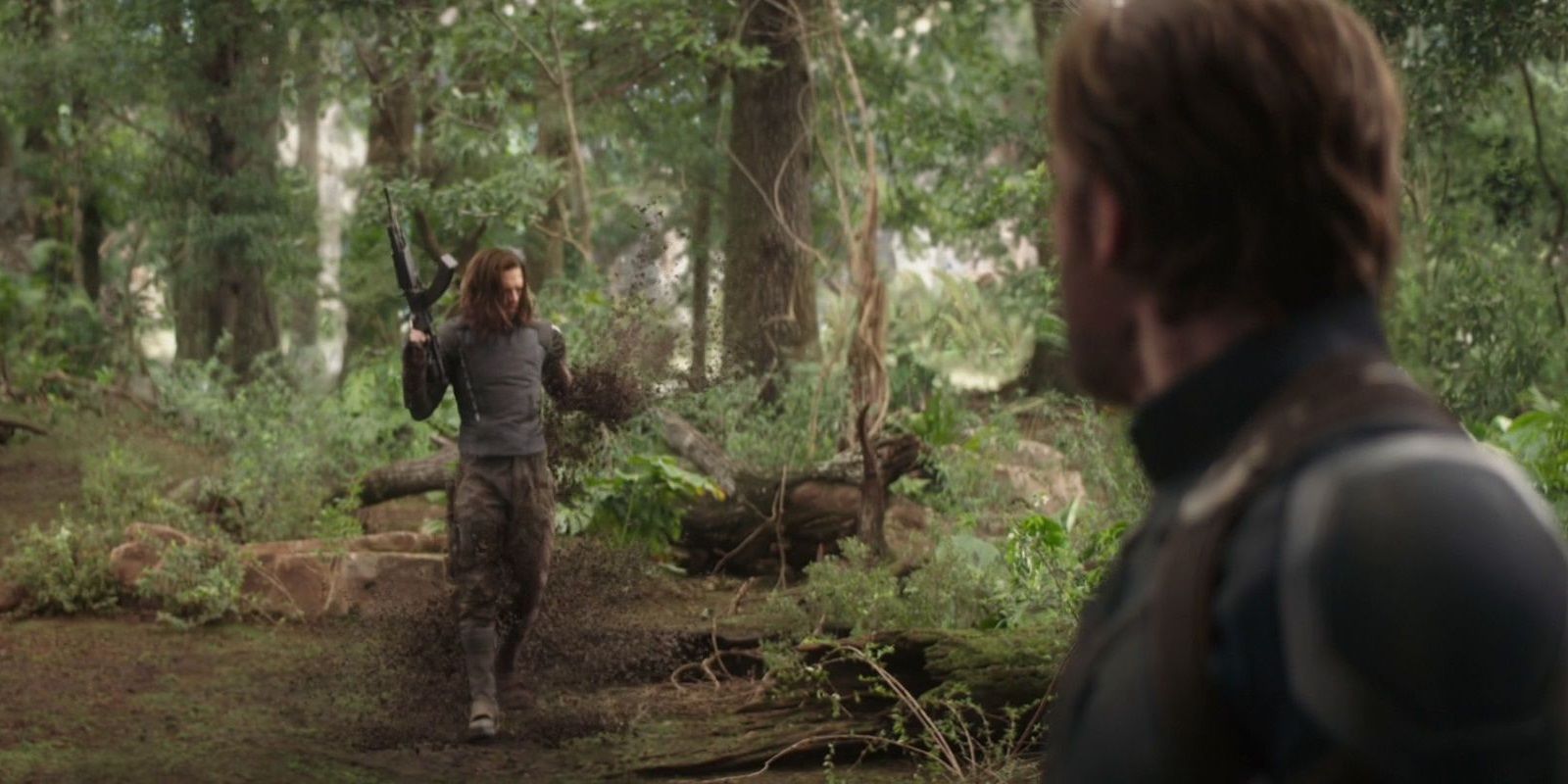 Steve assiste Bucky virar pó em Vingadores: Guerra Infinita