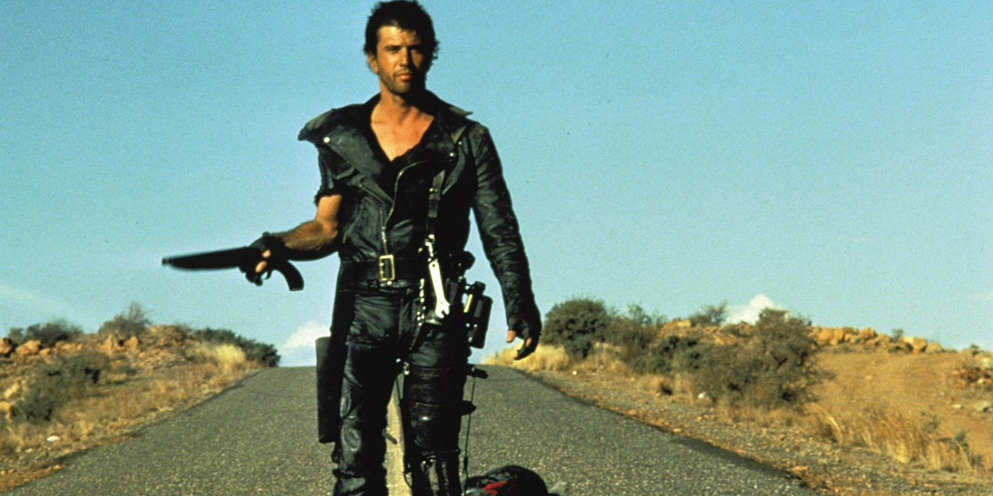 Max wandering the wasteland