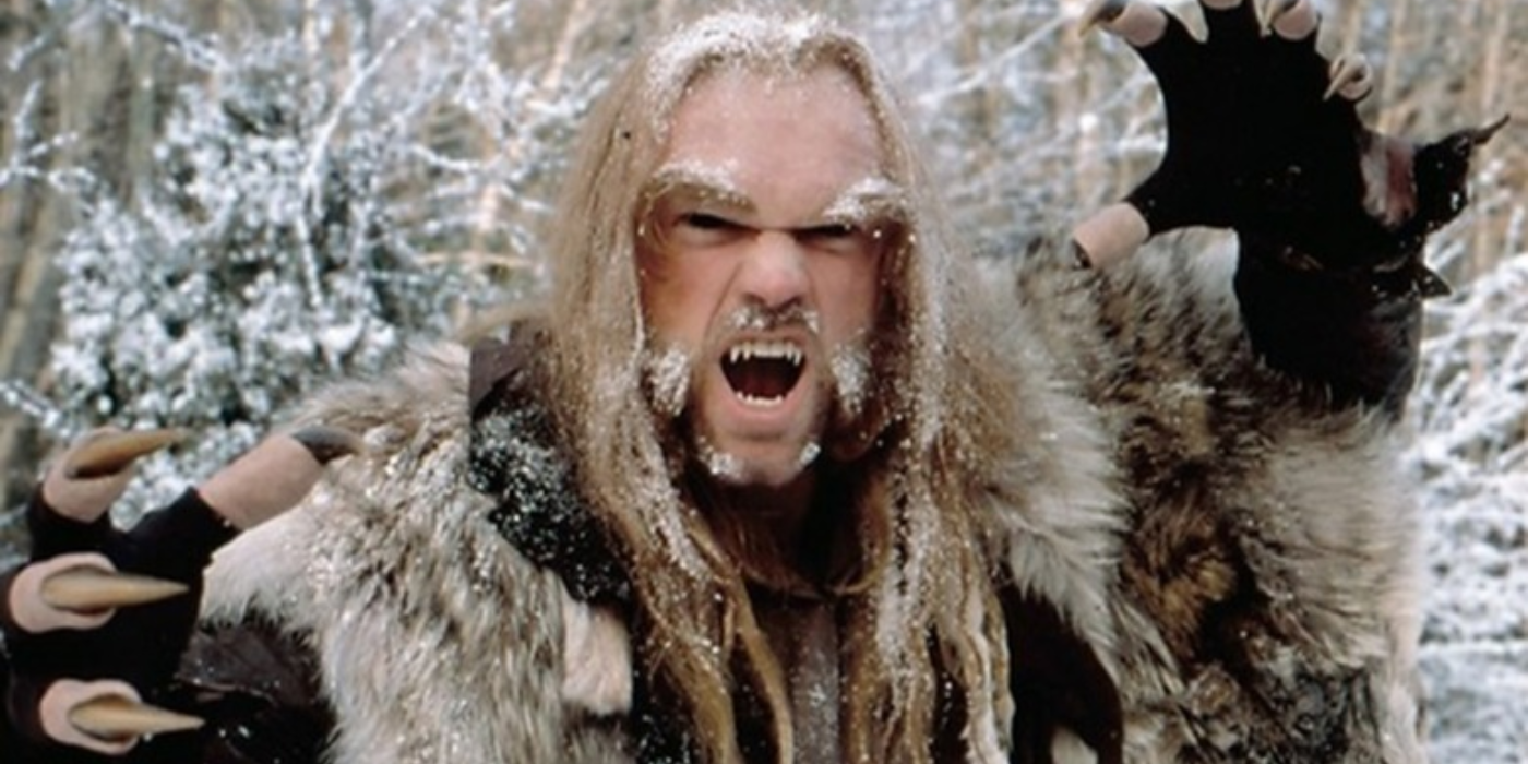 Sabretooth in the snow in 2000&rsquo;s X-Men movie.