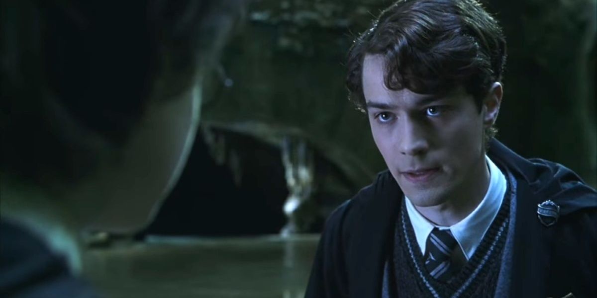 Tom Riddle looking angry in Harry Potter and the Chamber of Secrets 