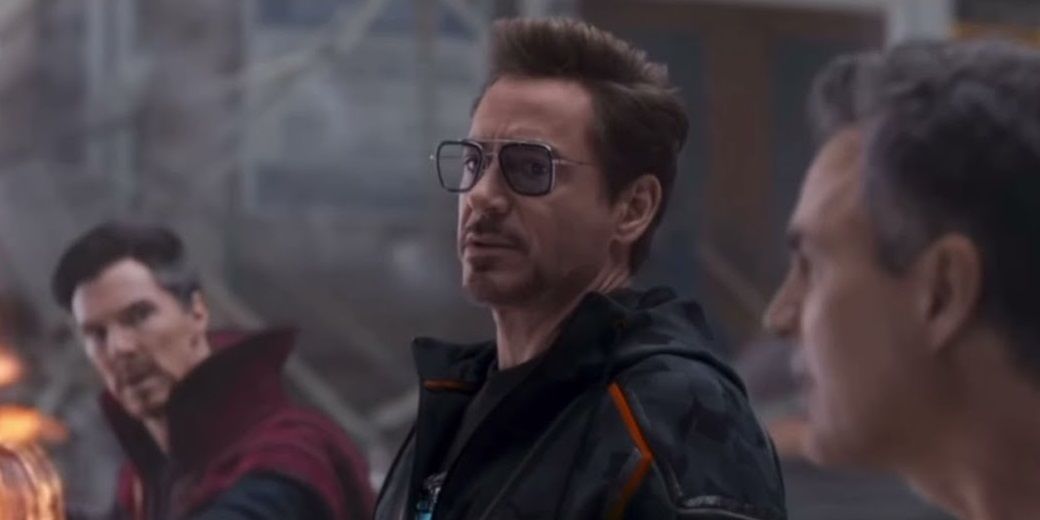 Tony Stark talks to Bruce Banner in Avengers Infinity War
