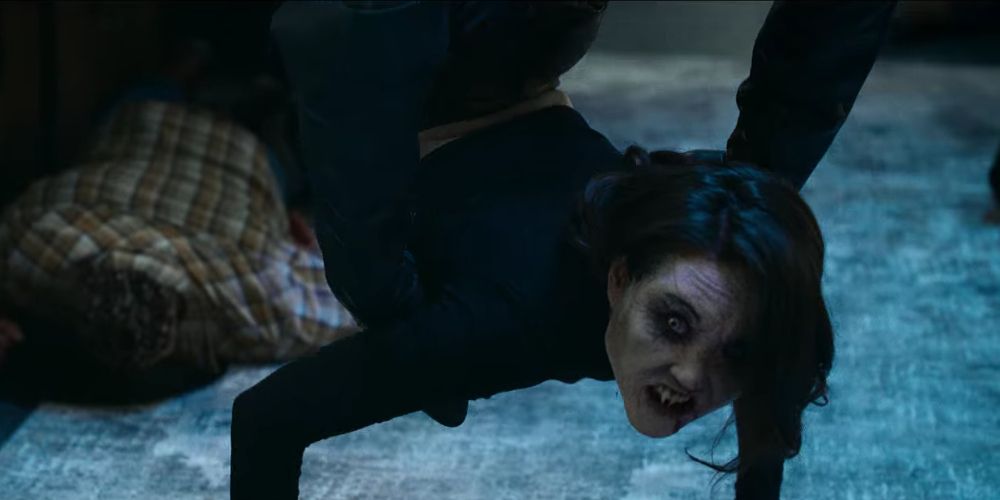 A Spider Vamp crawls on her hands in Day Shift