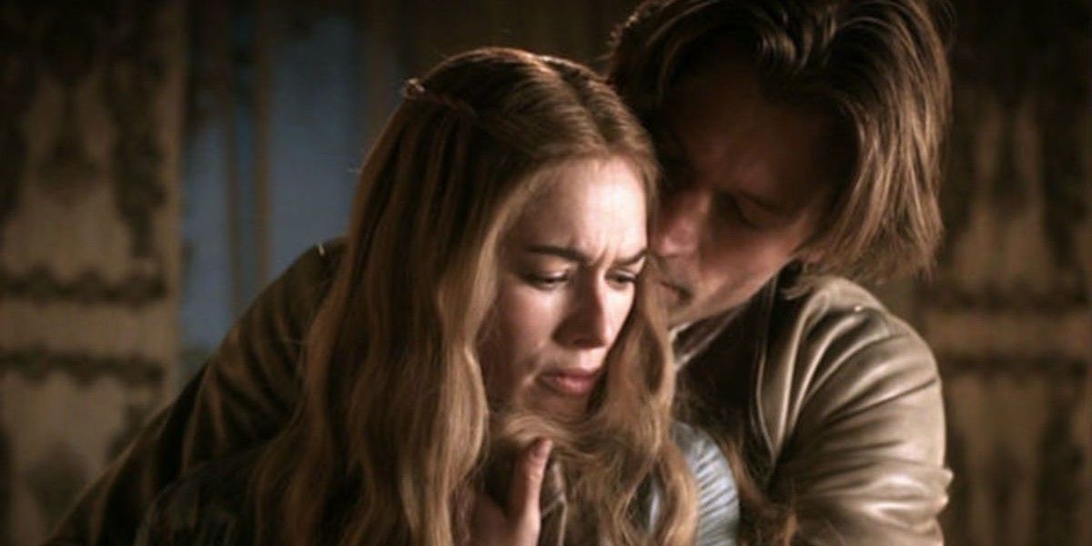 Jaime and Cersei embracing in Game of Thrones