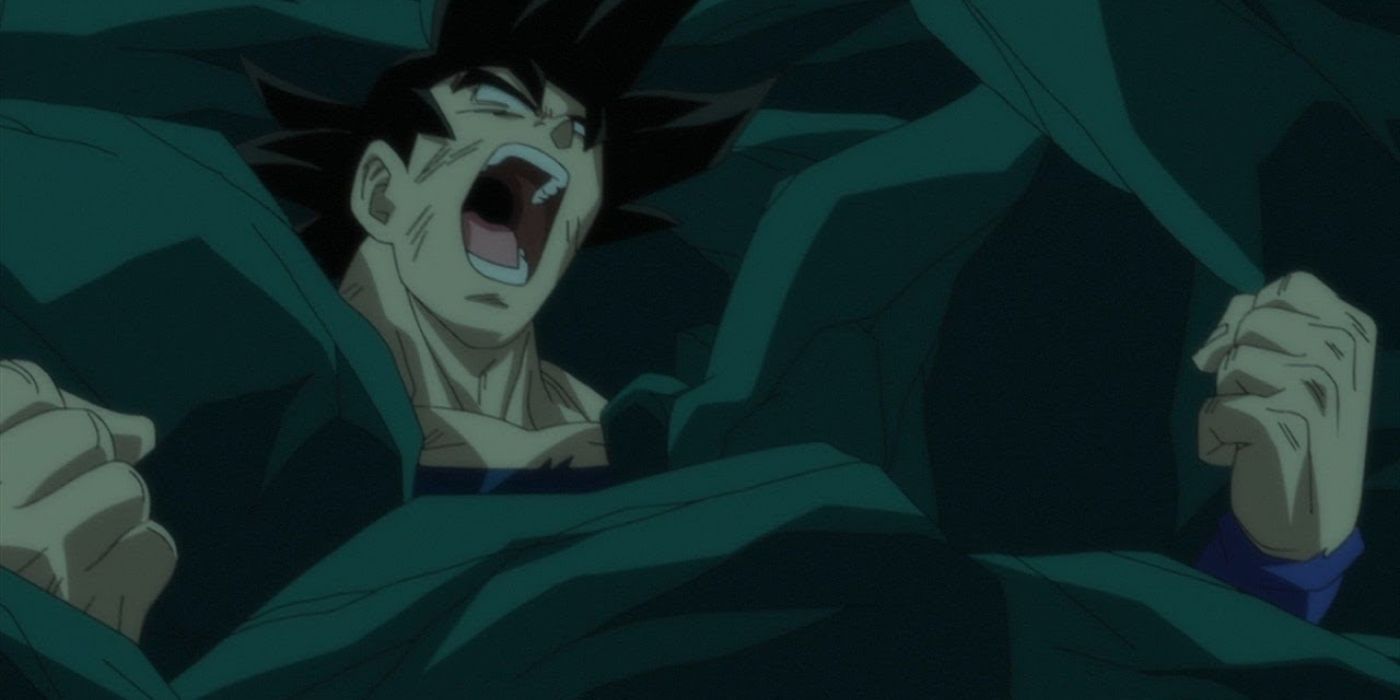 Goku enfurecido em sua batalha contra Beerus.