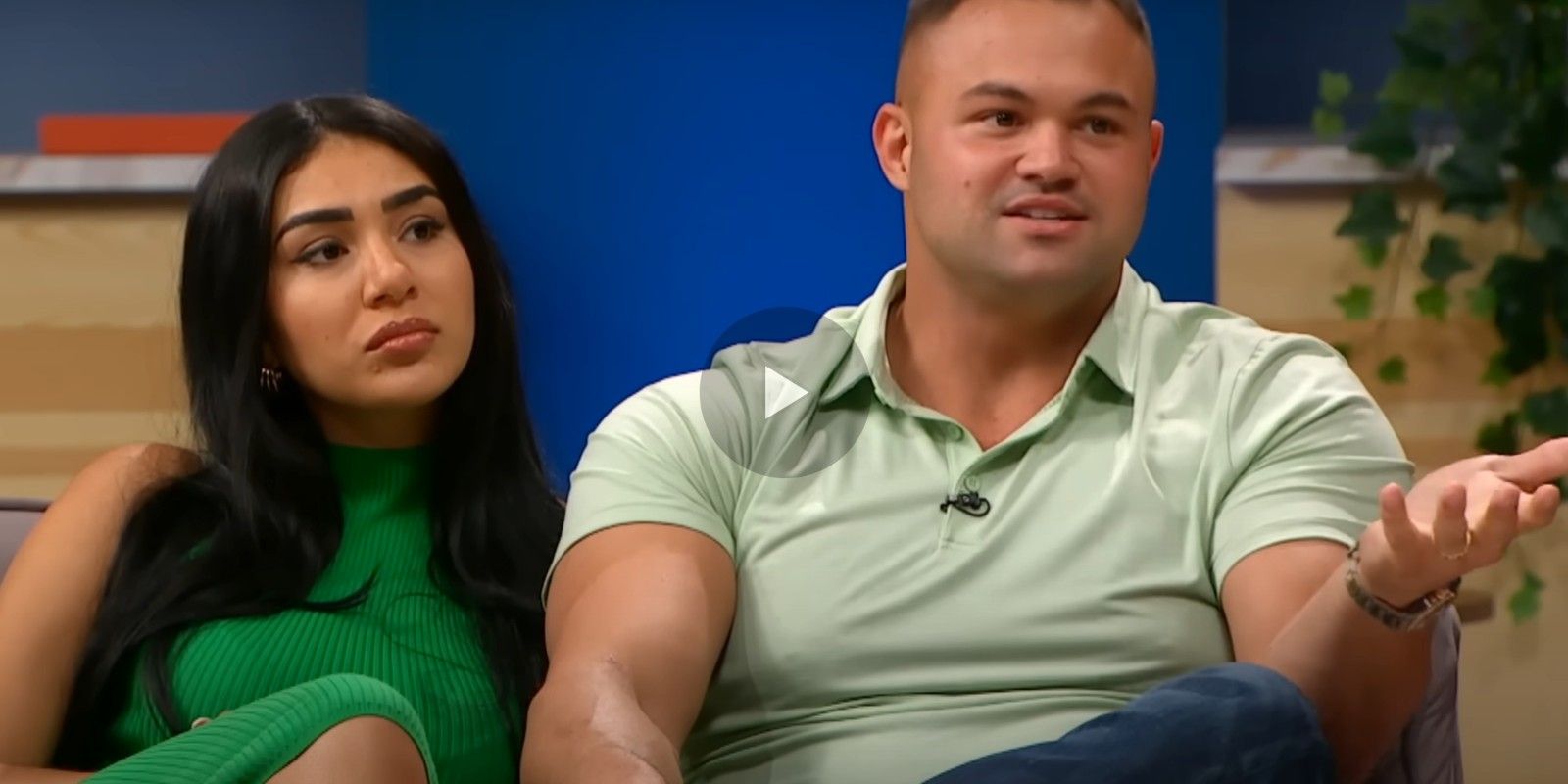 Patrick Mendes and Thaís Ramone talking in 90 Day Fiance season 9