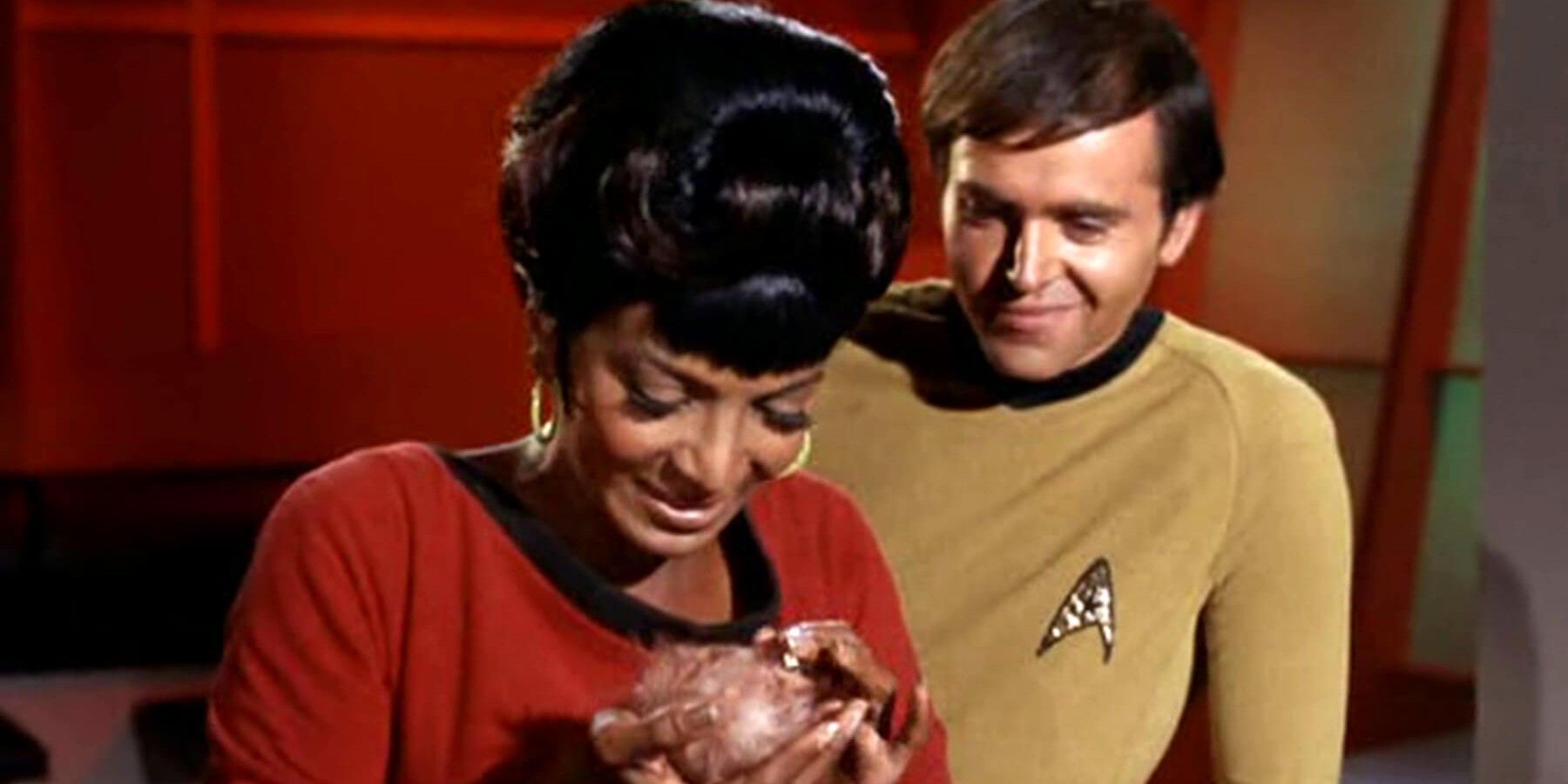 star trek uhura episodes