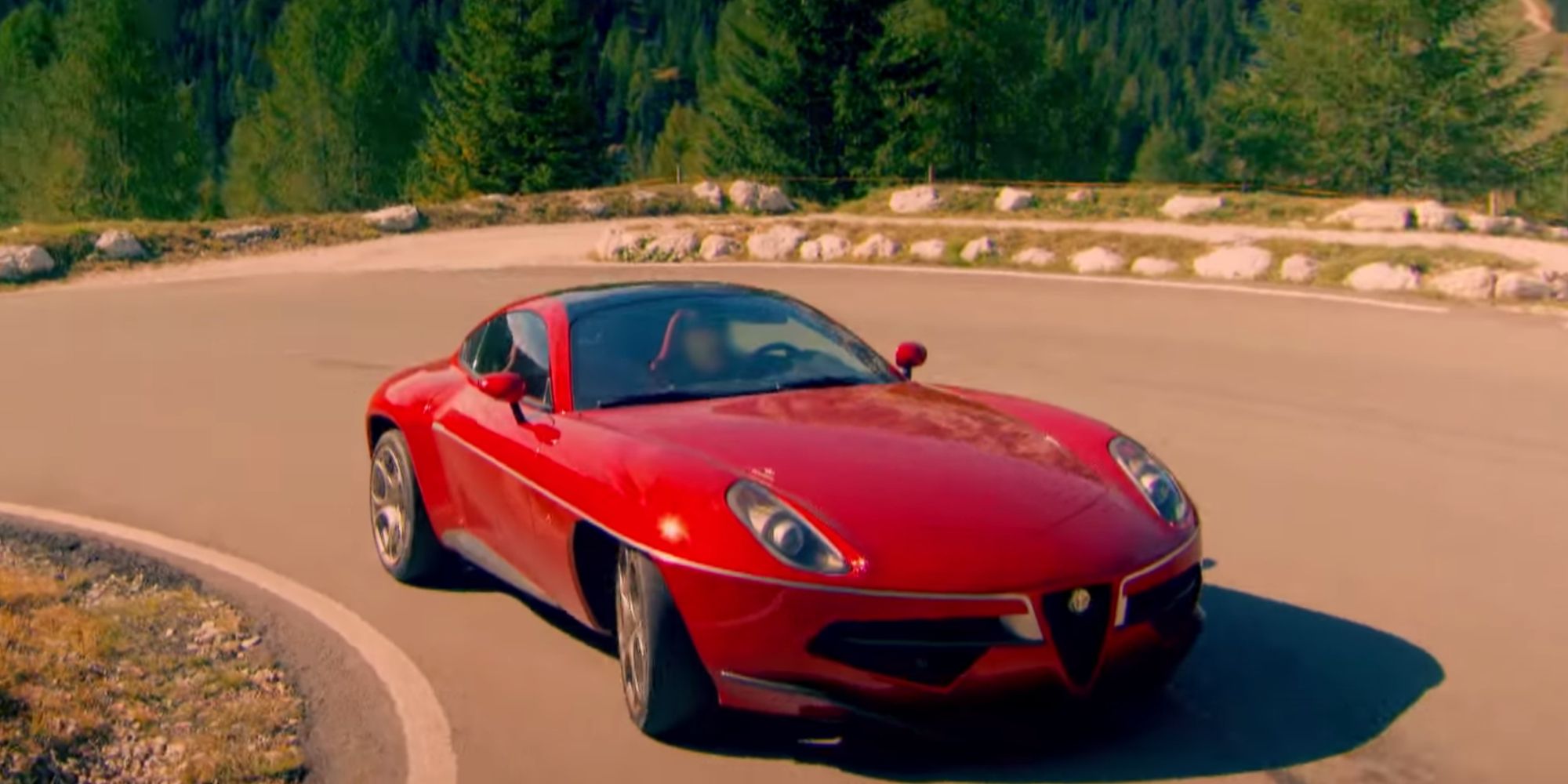 Clarkson dirige o Alfa Romeo Disco Volante